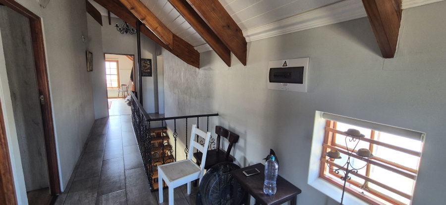 5 Bedroom Property for Sale in Cape Farms Western Cape